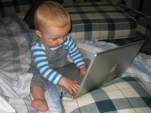 Sam 9 months plays Babylooba on a Powerbook